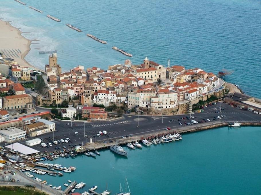 Torre Del Meridiano Casa Vacanze Centrale Térmoli Exterior foto